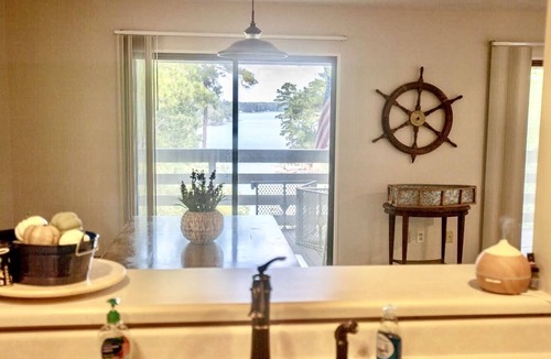 Eatonton Cottage | Cute Lake Front Cottage