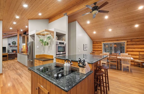 Leavenworth Cabin | Escape to Scenic Luxury on 12 Private Acres at Natapoc Lodge