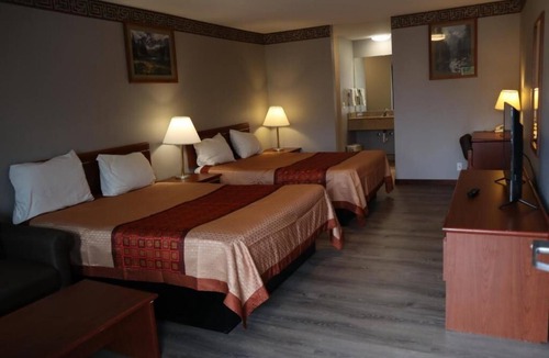 West Eugene Hotel | Executive Motel
