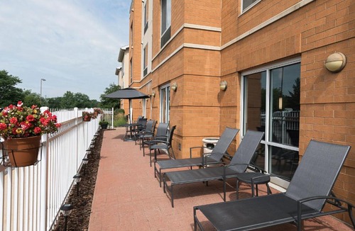 Oak Creek Hotel | Fairfield Inn & Suites by Marriott Milwaukee Airport