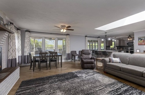 Wolf Creek House | Family Reunion Paradise 3 Lake Homes Together