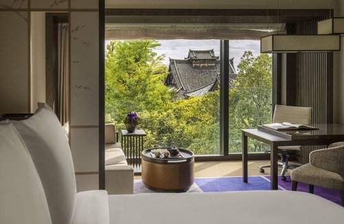 Higashiyama Hotel | Four Seasons Hotel Kyoto
