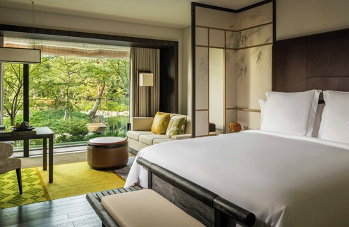 Higashiyama Hotel | Four Seasons Hotel Kyoto