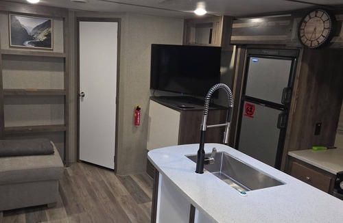 May Creek House | Glamping in 32 foot RV near Wallace Falls state park in Gold Bar, WA.