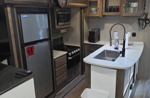 May Creek House | Glamping in 32 foot RV near Wallace Falls state park in Gold Bar, WA.
