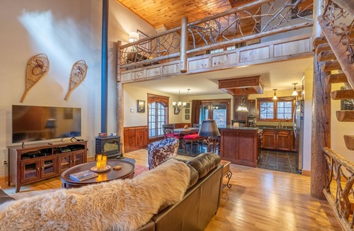 Jay House | Gooseberry Lodge | 4 Bed, 2 Bath