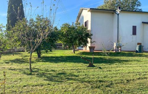 Lari House | Gorgeous Home In Lari With House A Panoramic View