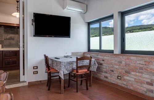 Twist House | Guest House Fantaccini con Piscina