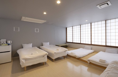 Shijo Hostel | Iwatoyama Hostel EXseed