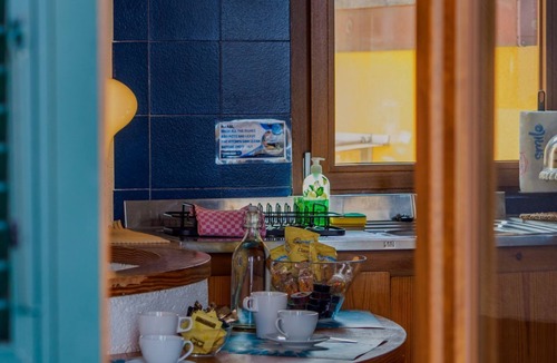 Manarola Apartment | La Lampara Sea View Terrace Apartment with AC