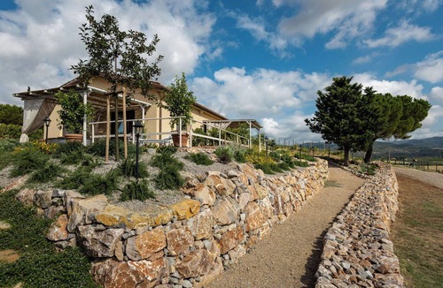 Roccastrada House | Lovely apartment in villa with A/C, WIFI, private pool, TV, terrace and panoramic view