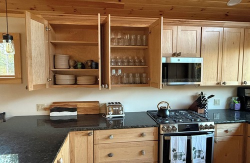 Wilmington House | Luxury Adirondack Retreat Near Whiteface Sleeps 13, Hot Tub, Fire Pit, Views