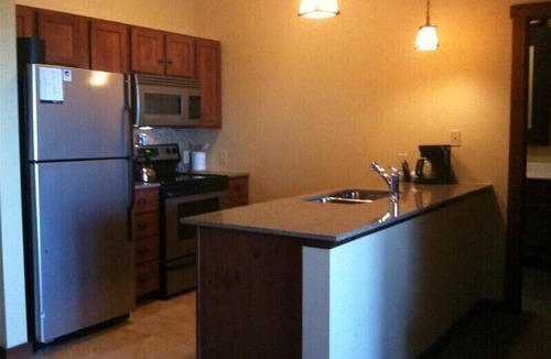 Edray Condo | Luxury Snowshoe Penthouse - Best Ski-In~Out 1BR with Stunning Sunrise Mtn 🌅⛰️View