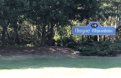 Boyne Falls Condo | Mountain Villa at base of Mountain, Sleep 14, Superhost