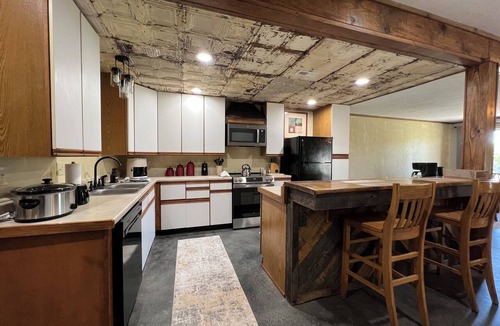 Jonesboro House | Nanny's Place-Cozy Entire Home Getaway B&B by Shawnee Hills Wine Trail and Parks