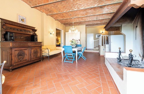 Stabbia Villa | Nice apartment in villa for 6 people with pool, WIFI, A/C, TV, pets allowed and panoramic view