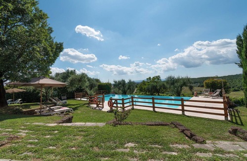 Stabbia Villa | Nice apartment in villa for 6 people with pool, WIFI, A/C, TV, pets allowed and panoramic view