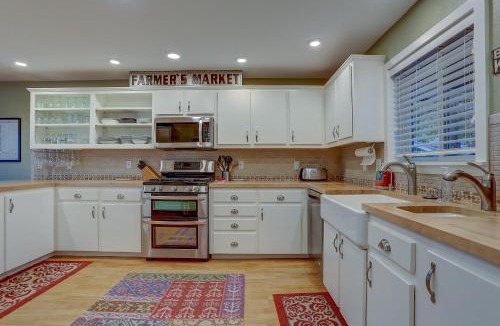 White Salmon House | Northern Lights
