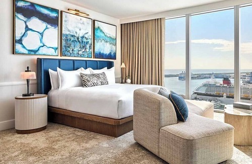 17th Street Causeway Hotel | Omni Fort Lauderdale Hotel