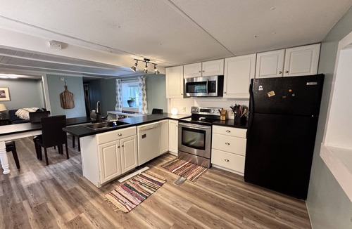Goreville House | Pet Friendly Lake of Egypt Home with Hot Tub, RV Hookup & Boat Slip