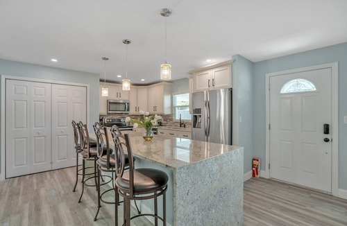 South Sarasota House | Private Cozy Sarasota Home 3 Bedroom Home by RedAwning