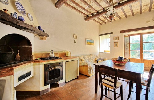 Sarteano Villa | Private Villa with private pool, WIFI, pets allowed, panoramic view, parking, close to Montepulciano