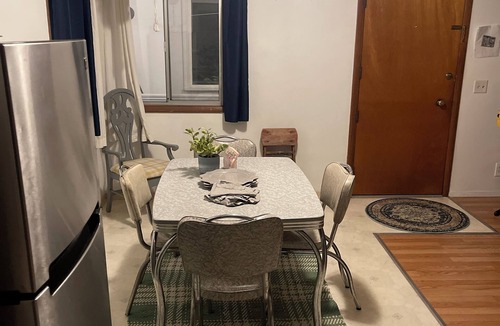 Eureka Apartment | Quaint 1-bedroom apartment in Eureka connected to old Eureka home