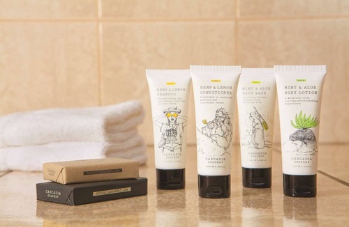 Downtown Hotel | Quiet Two Room Suite w/Eco-Friendly Amenities Close to Old Town Eureka