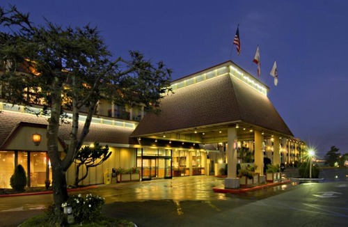 Downtown Hotel | Quiet Two Room Suite w/Eco-Friendly Amenities Close to Old Town Eureka