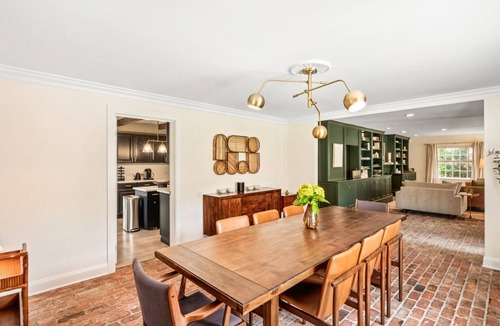 Village of Southampton House | Quintessential Hamptons home with 6 bedrooms (all ensuite bathrooms), open.