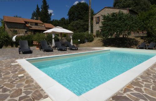 Guadamello House | Scappo in Umbria, i casali del Re