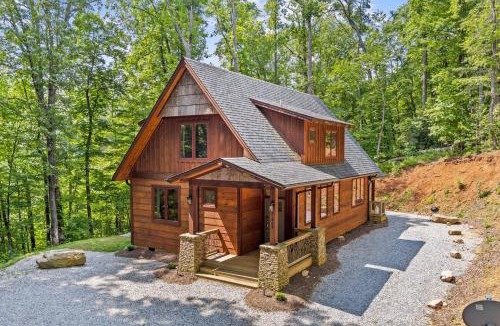 Spruce Pine House | Serene Blue Ridge Pkwy Cabin