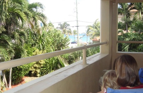 Birch Park Finger Streets House | Steps to the Beach and a Stroll to Fort Lauderdale Nightlife