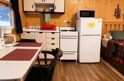 Ontonagon Hotel | Sunshine Motel and Cabins