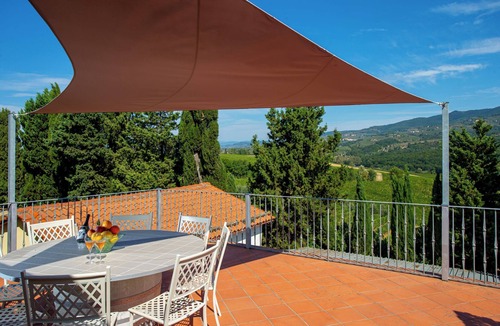 Vinci Apartment | the farmhouse.
