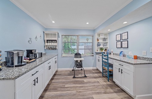Park East House | Tiki Tide Villa | Heated Pool + Tiki Hut + Fire Pit + Games