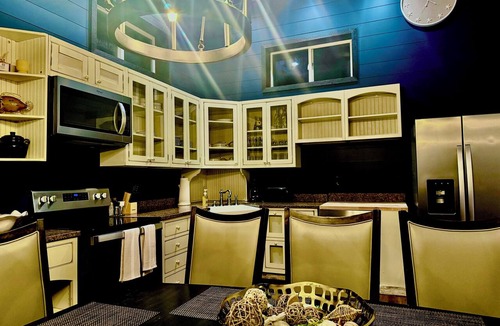 Alden House | TORCH HOLLOW -Private Torch Lake Access with Stunning Views plenty of room.