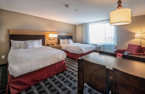 Oak Creek Hotel | TownePlace Suites by Marriott Milwaukee Oak Creek