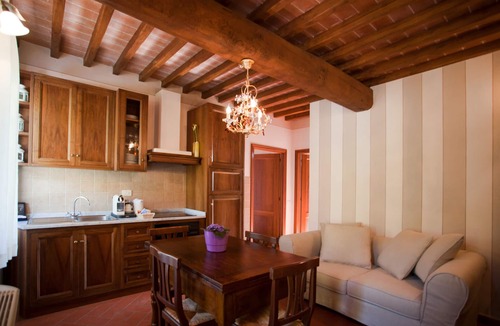 Figline e Incisa Valdarno Apartment | Trilo4 + 1Villa on the Florentine hills-Relais Close to Florence - Official page