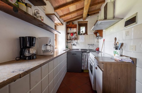 Contignano Villa | Villa "Podere La Montalla" with Private Pool & Wi-Fi