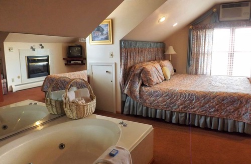 Elizabethtown Bed & Breakfast | West Ridge Bed and Breakfast