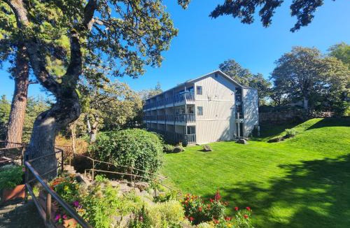 Hood River Hotel | Westcliff Lodge
