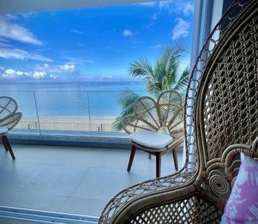 Paea Apartment | White Sand Villa - infinity pool