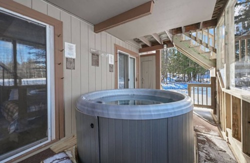 Bessemer Villa | Winter Ski Hangout I Alpen Villas at Powderhorn Mountain