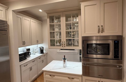 Eatonton House | Wonderful Lake Oconee Cottage in Great Waters of Reynolds with Beautiful Views!