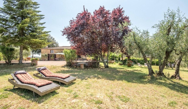1 bedroom nice home in Siena