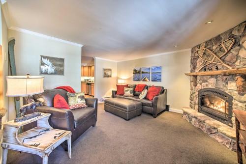 1 Block to Downtown: Cozy Condo by Mirror Lake