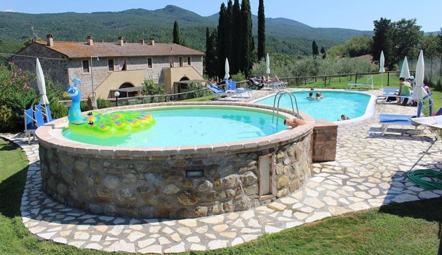 2 bedroom private vacation home in tuscany