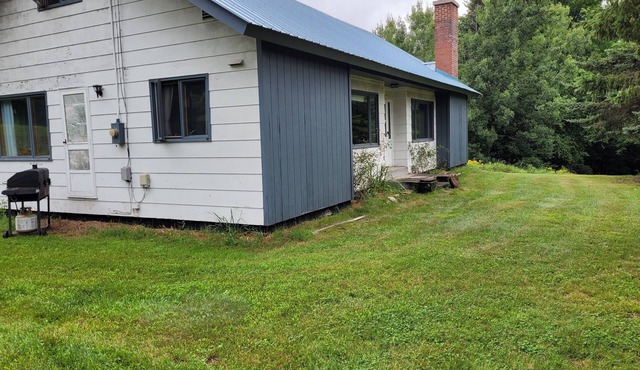 2000sq ft. home in Keene NY "HOME OF THE HIGH PEAKS" ADK MTS.