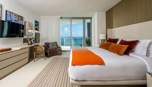 4 1BR Oceanview King Suites at H Hollywood Resort, Walk to Hallandale Beach